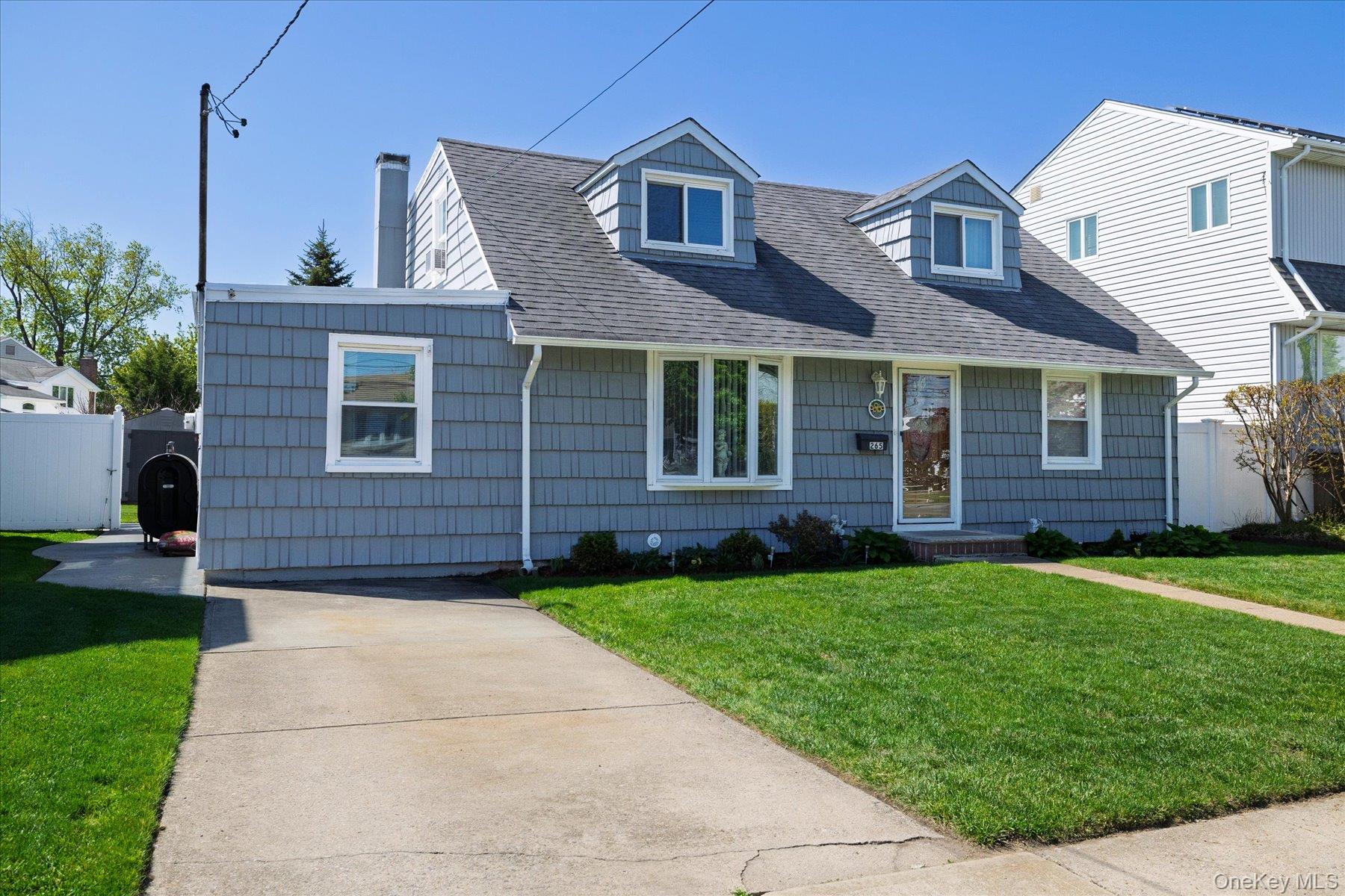 265 W Windsor Parkway – For Sale photo 14