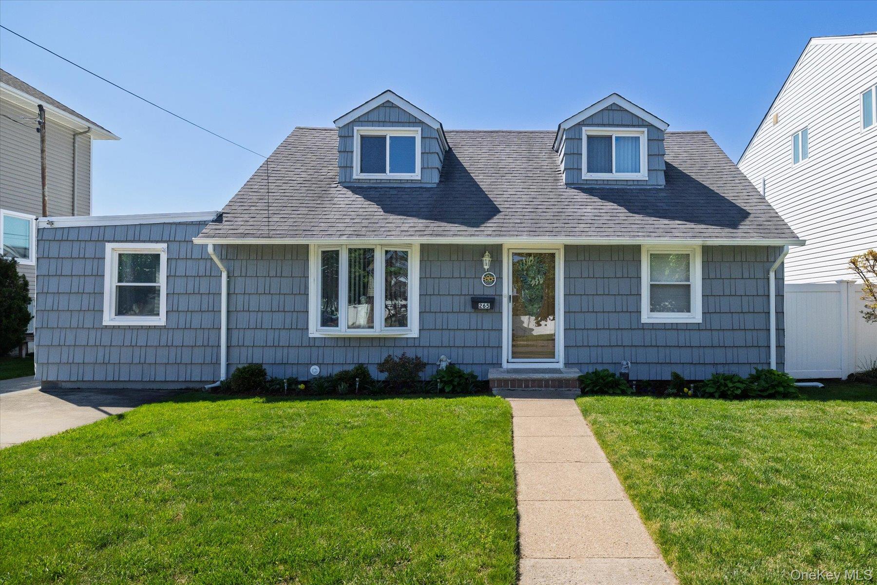 265 W Windsor Parkway – For Sale photo 8
