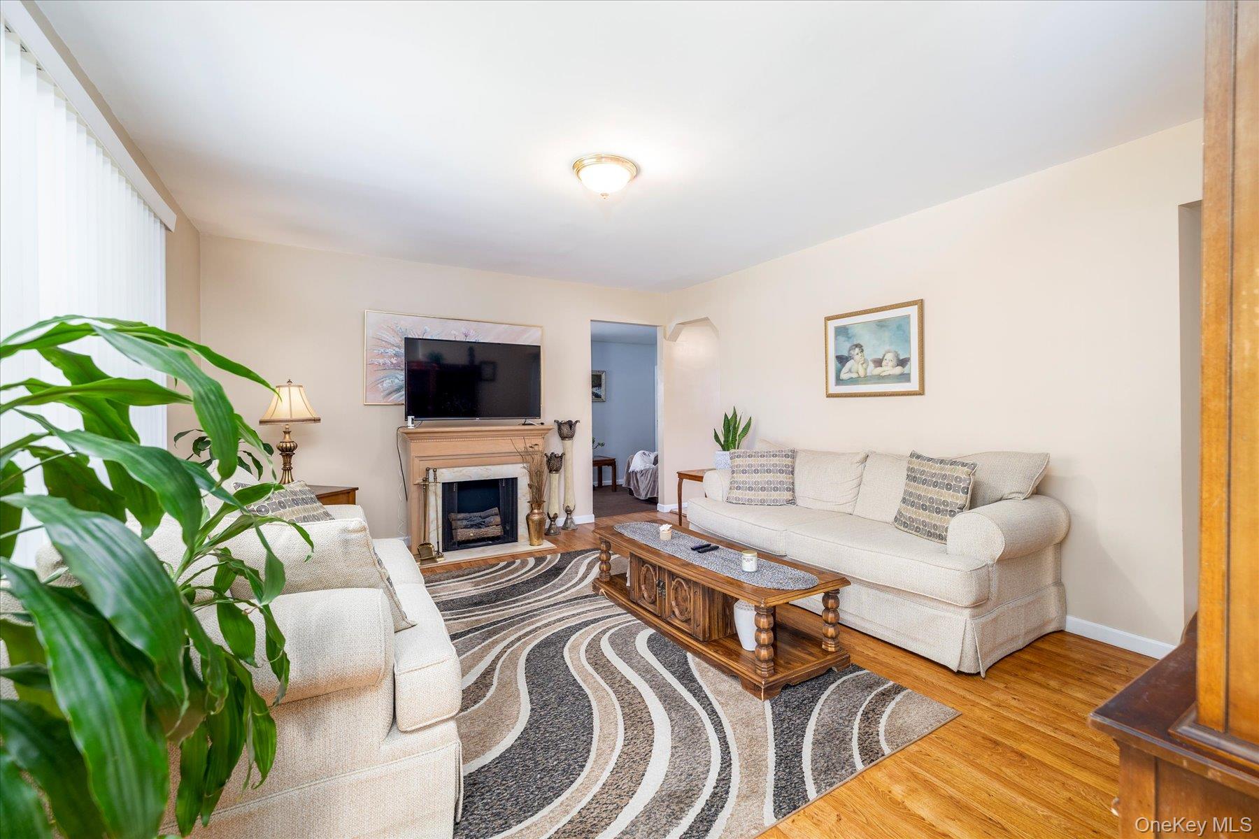 265 W Windsor Parkway – For Sale photo 18