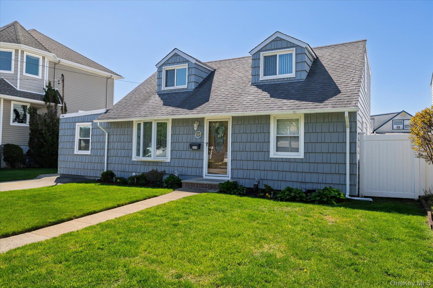 265 W Windsor Parkway – For Sale photo 11
