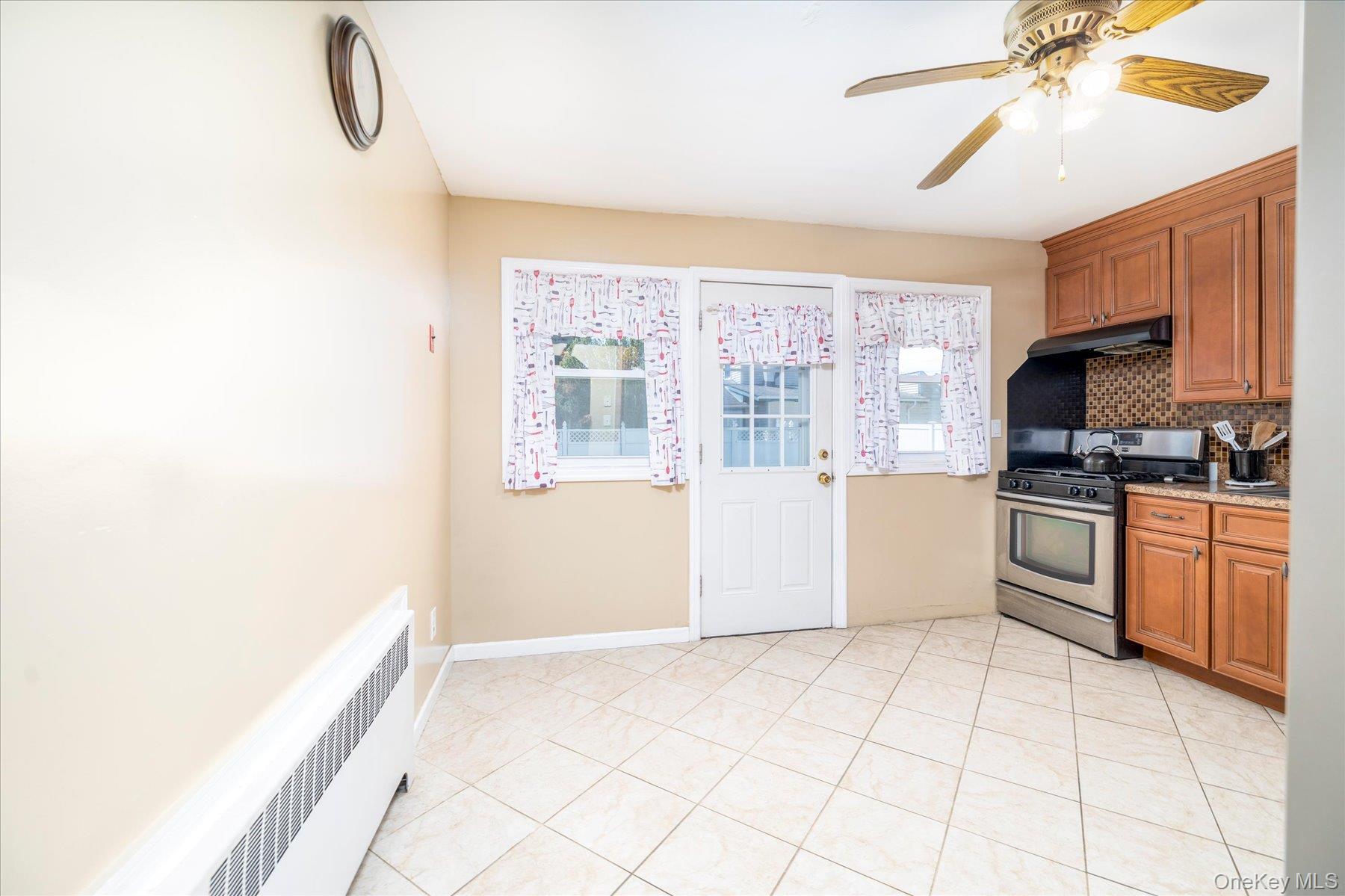 265 W Windsor Parkway – For Sale photo 21