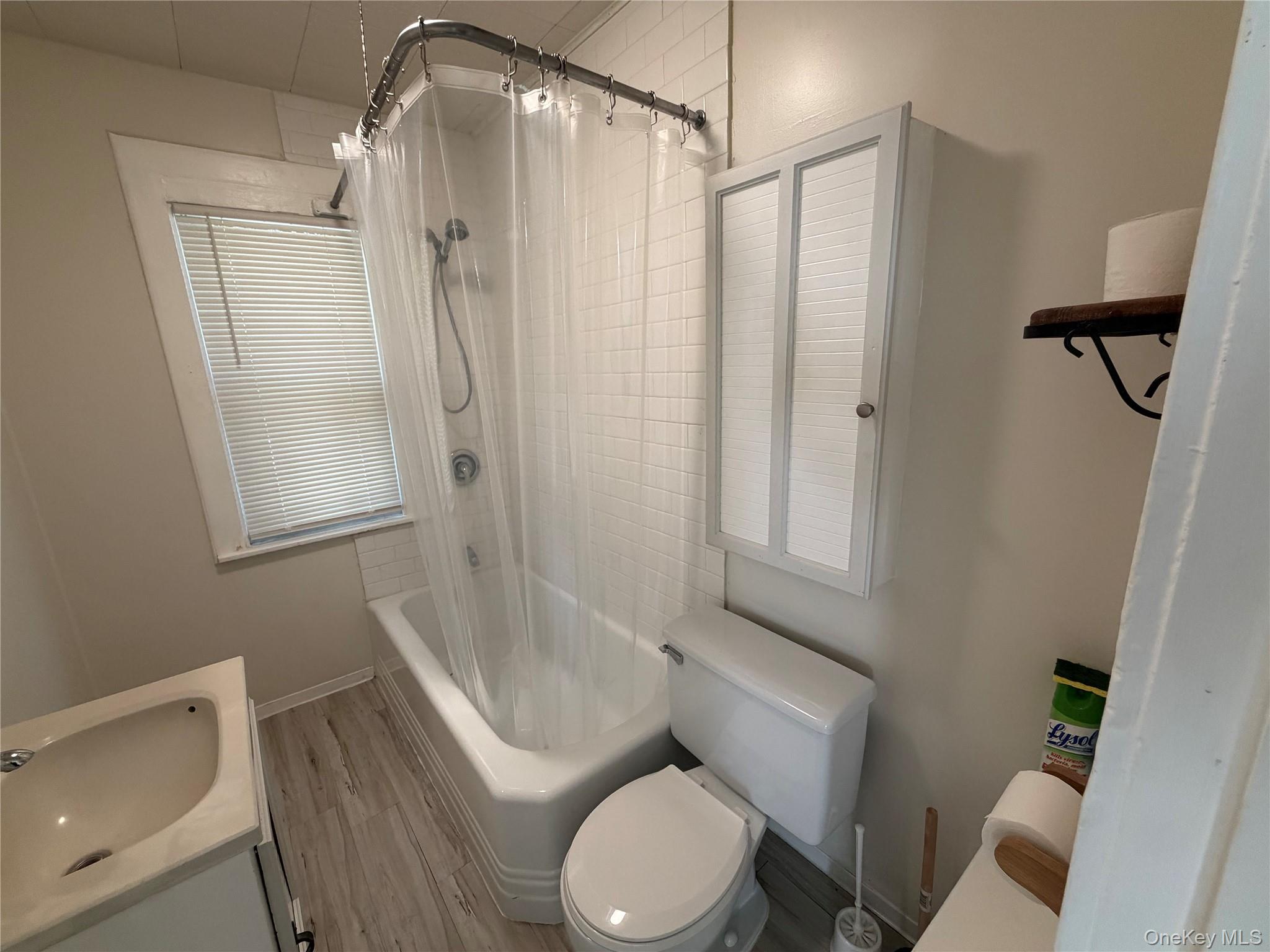 14 Franklindale Avenue, Unit B photo 13