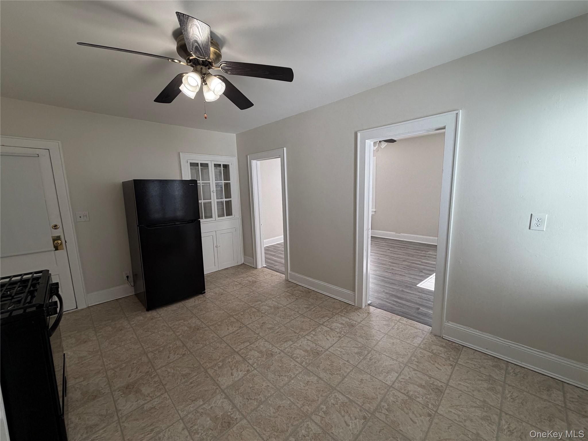 14 Franklindale Avenue, Unit B photo 5
