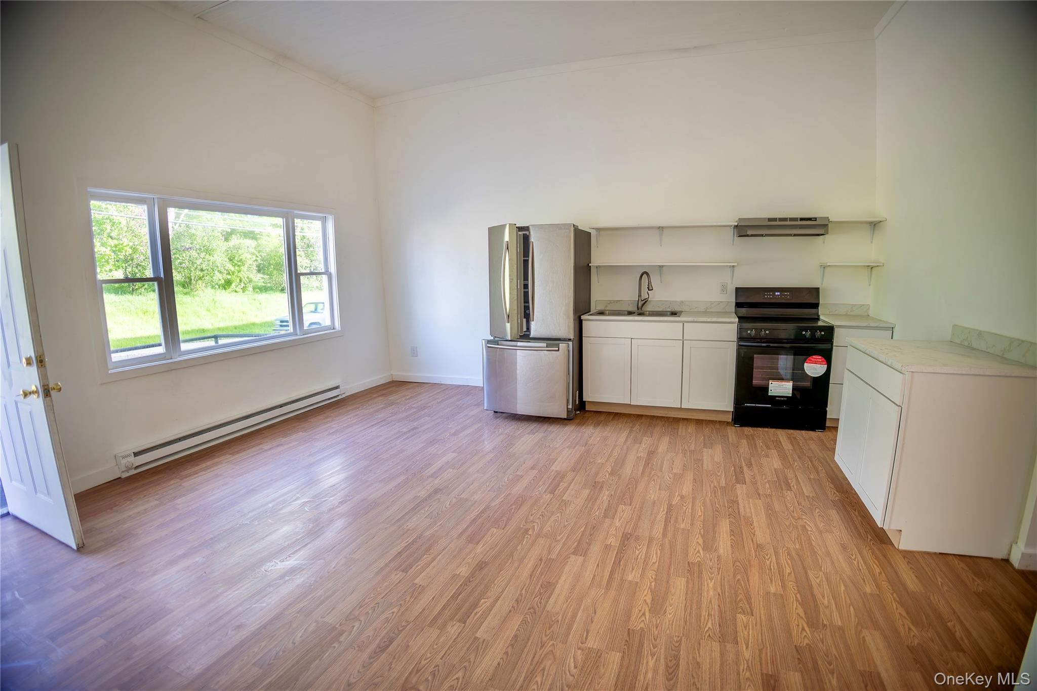 7 Canal Street – For Sale photo 15