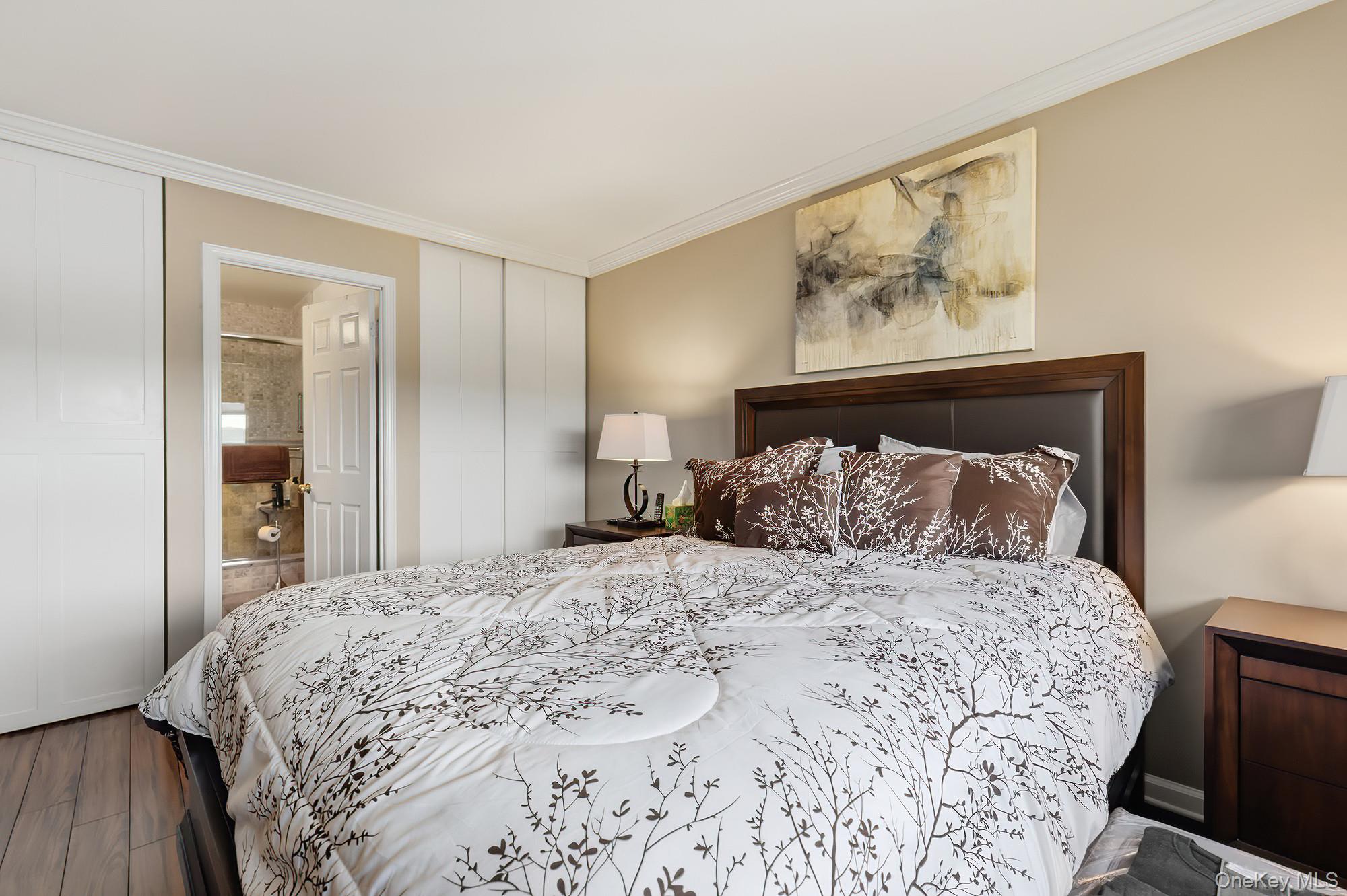 3220 Fairfield Avenue, Unit 9A photo 10