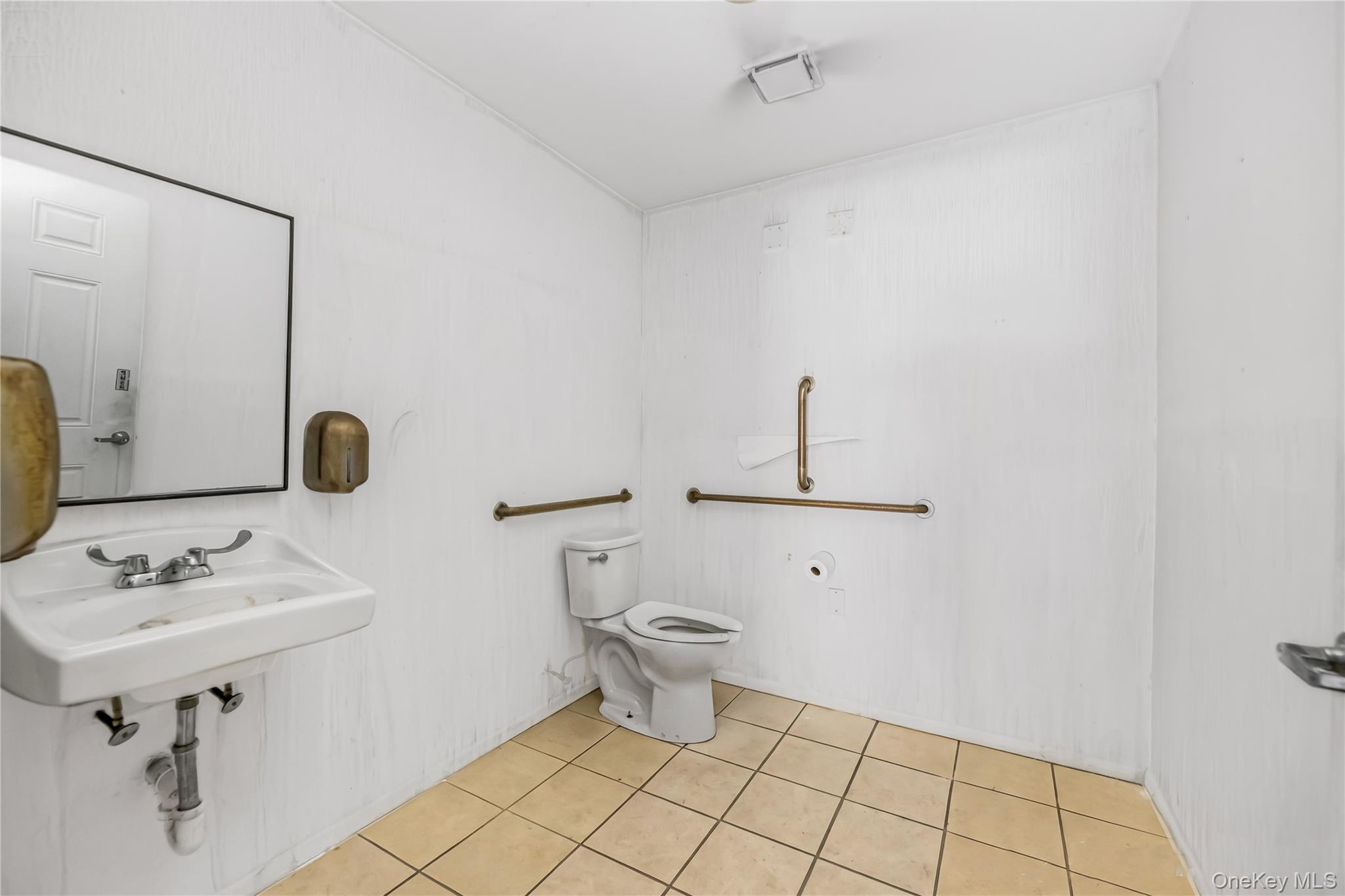 624 Saw Mill River Road – For Rent photo 6