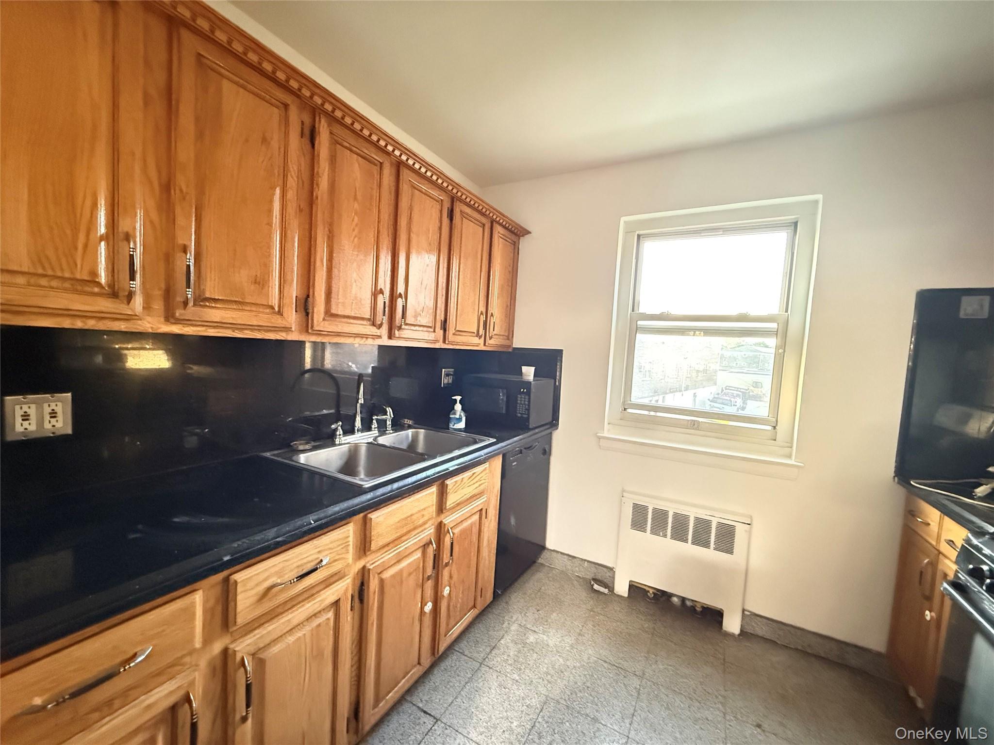 150-19 Jewel Avenue, Unit 310B photo 9