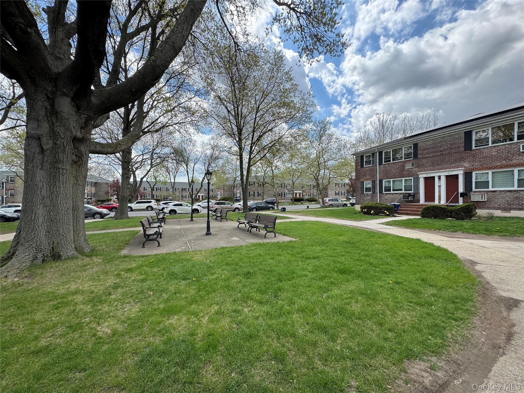 150-19 Jewel Avenue, Unit 310B photo 12