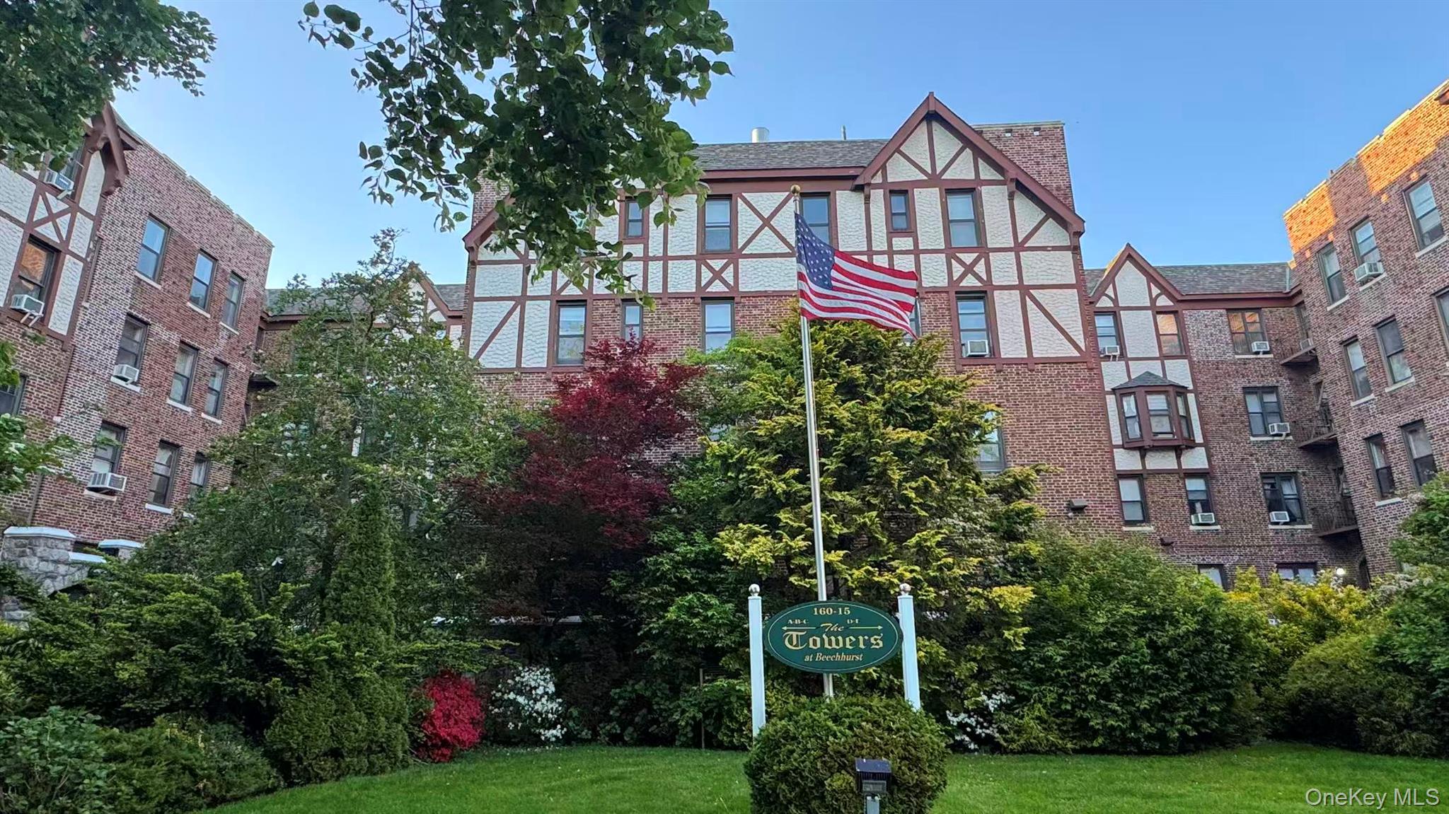 160-15 Powells Cove Boulevard, Unit A101 photo 5