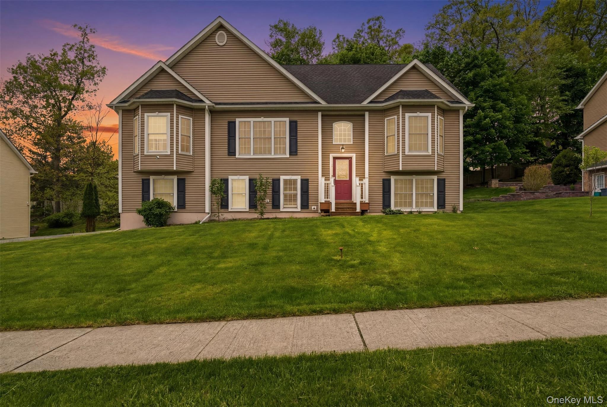 10 Village Gate Way – For Sale