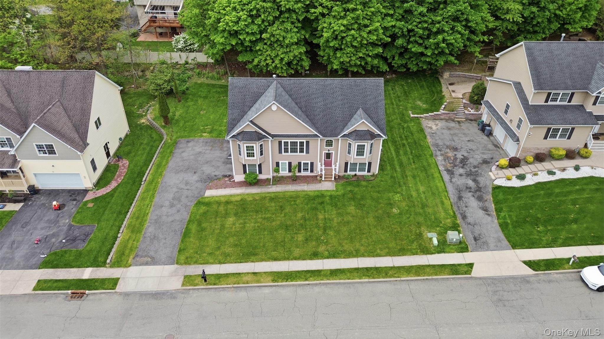 10 Village Gate Way – For Sale photo 31