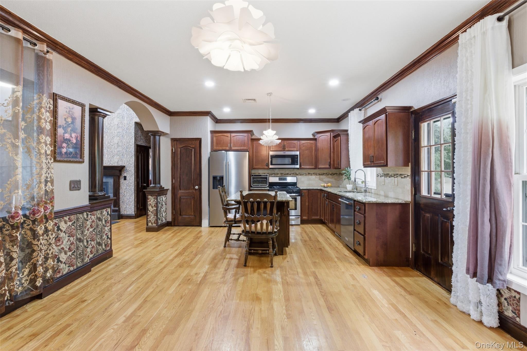 10 Village Gate Way – For Sale photo 13