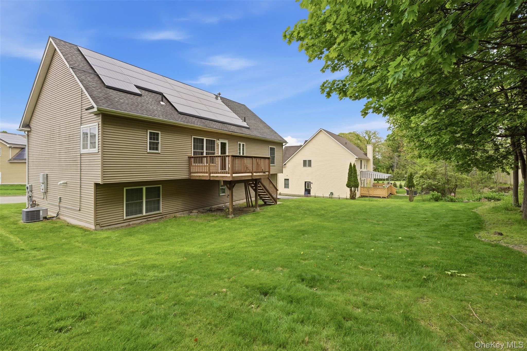 10 Village Gate Way – For Sale photo 2