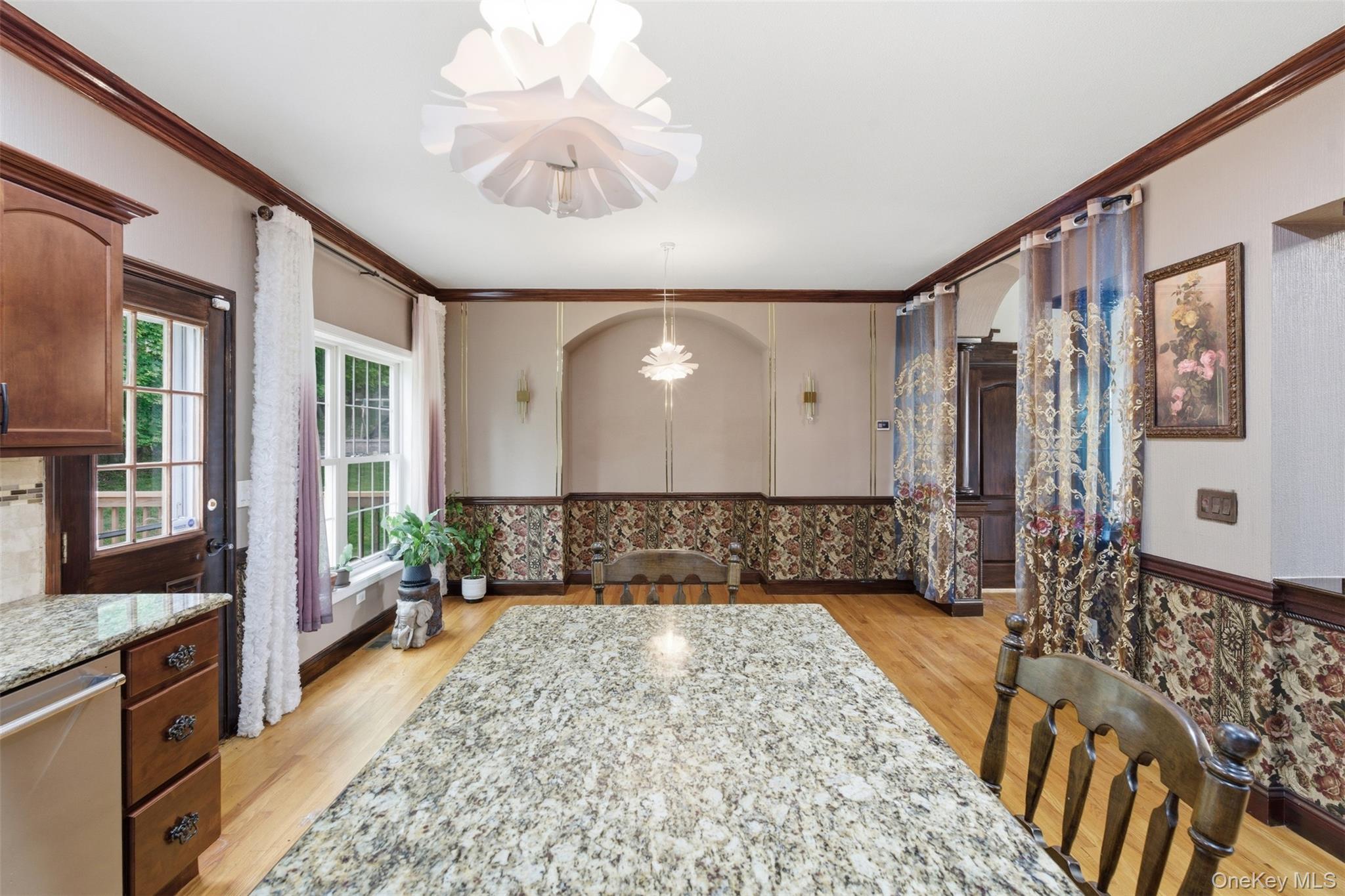 10 Village Gate Way – For Sale photo 14