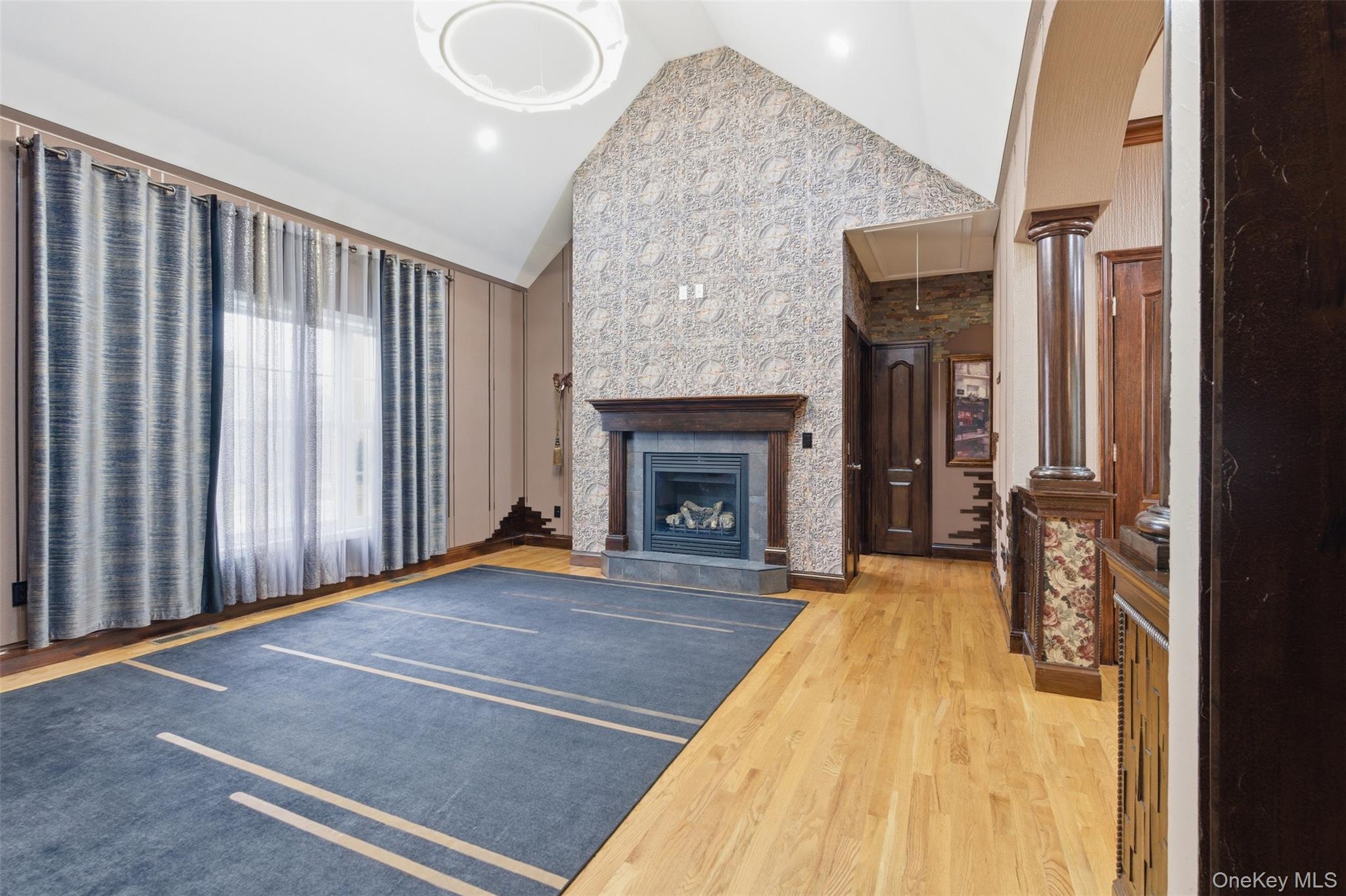10 Village Gate Way – For Sale photo 18