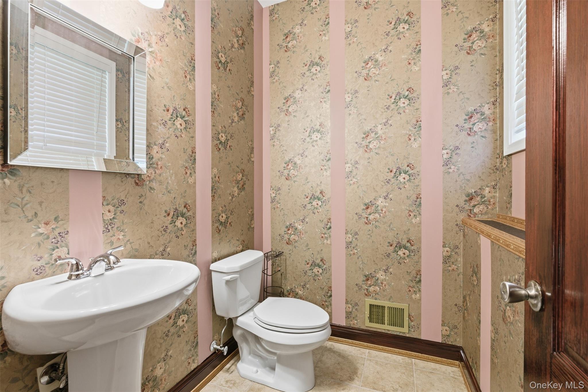 10 Village Gate Way – For Sale photo 25