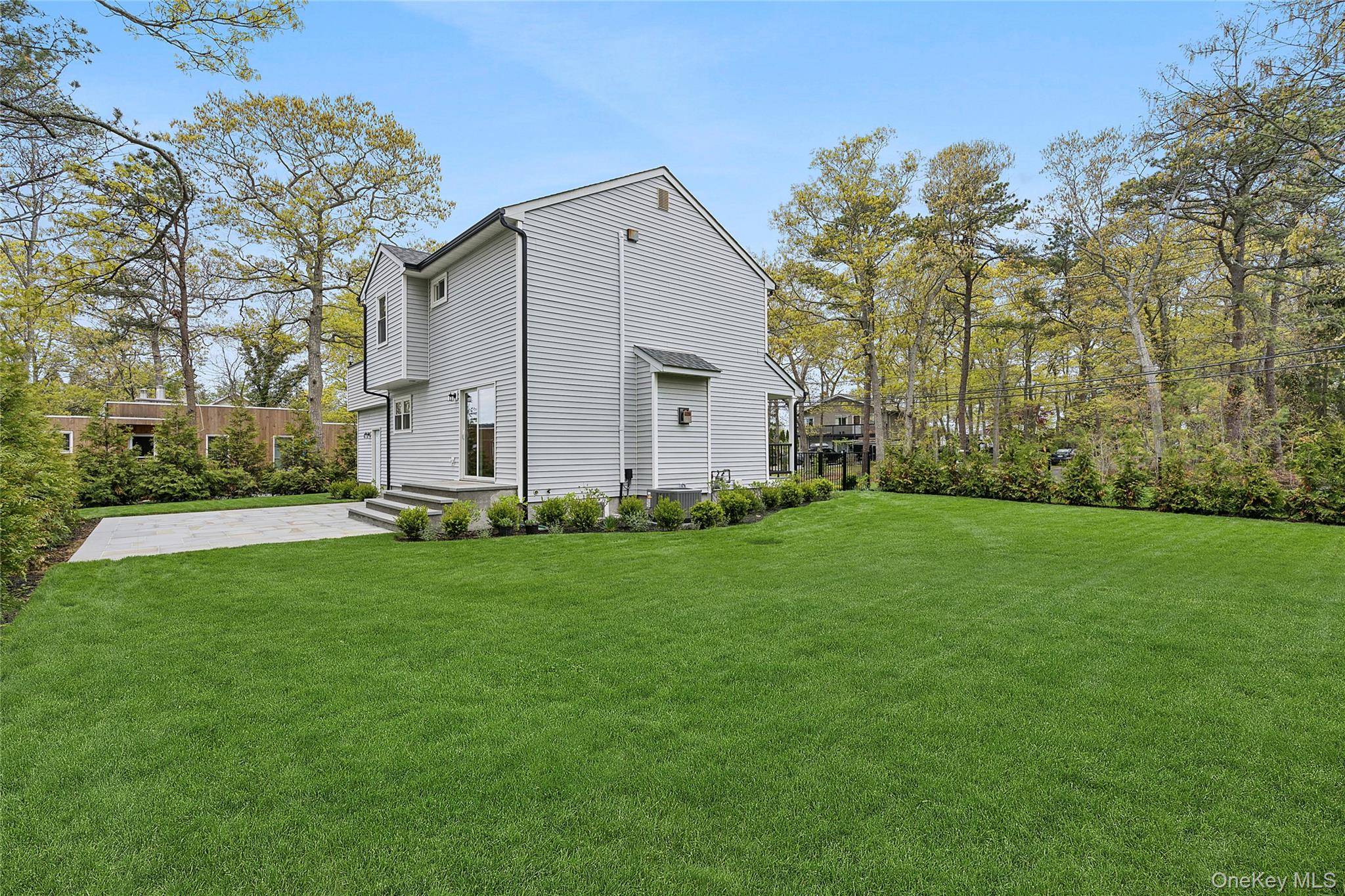 53 Shore Road – For Sale photo 14