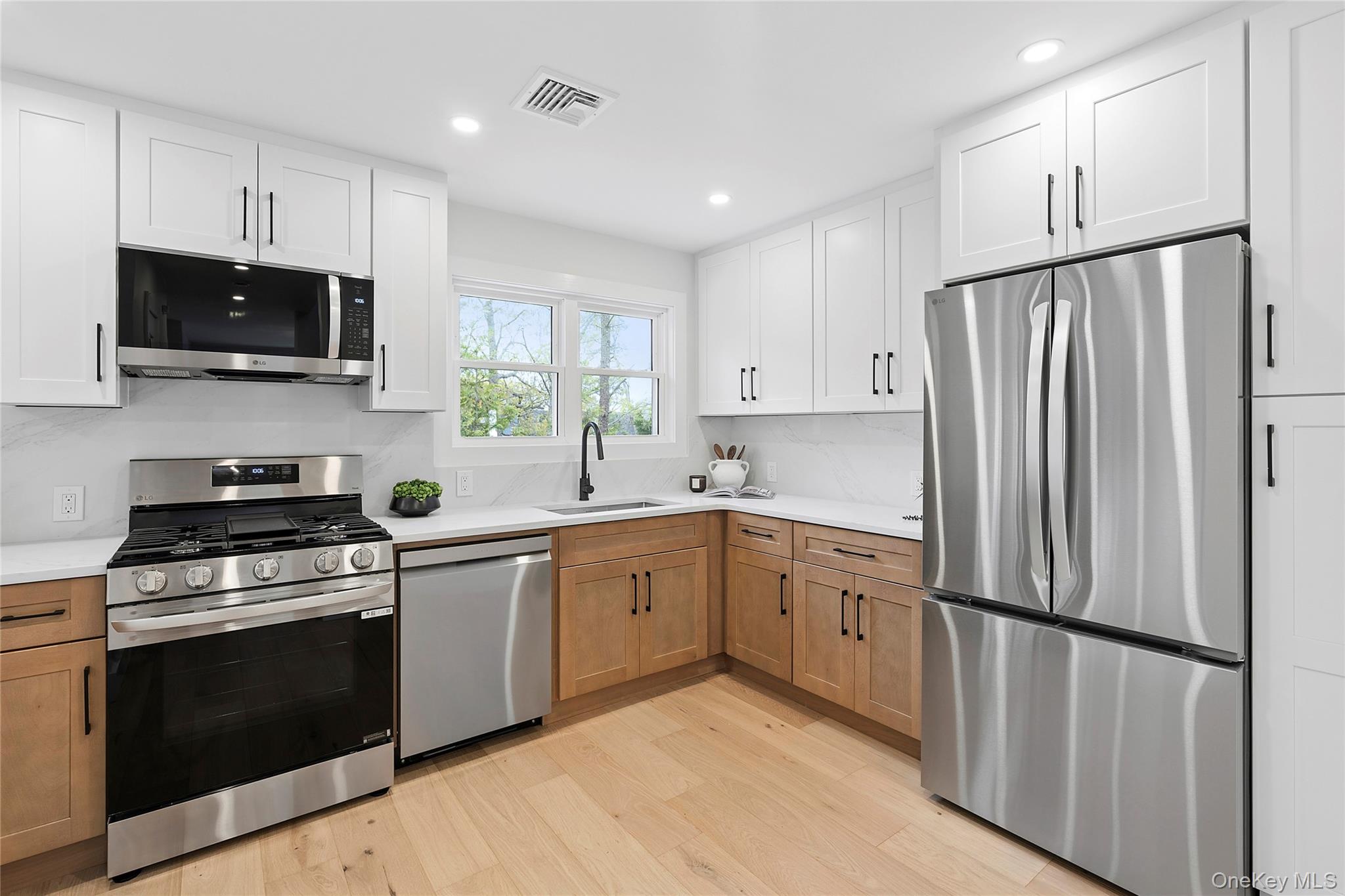53 Shore Road – For Sale photo 4