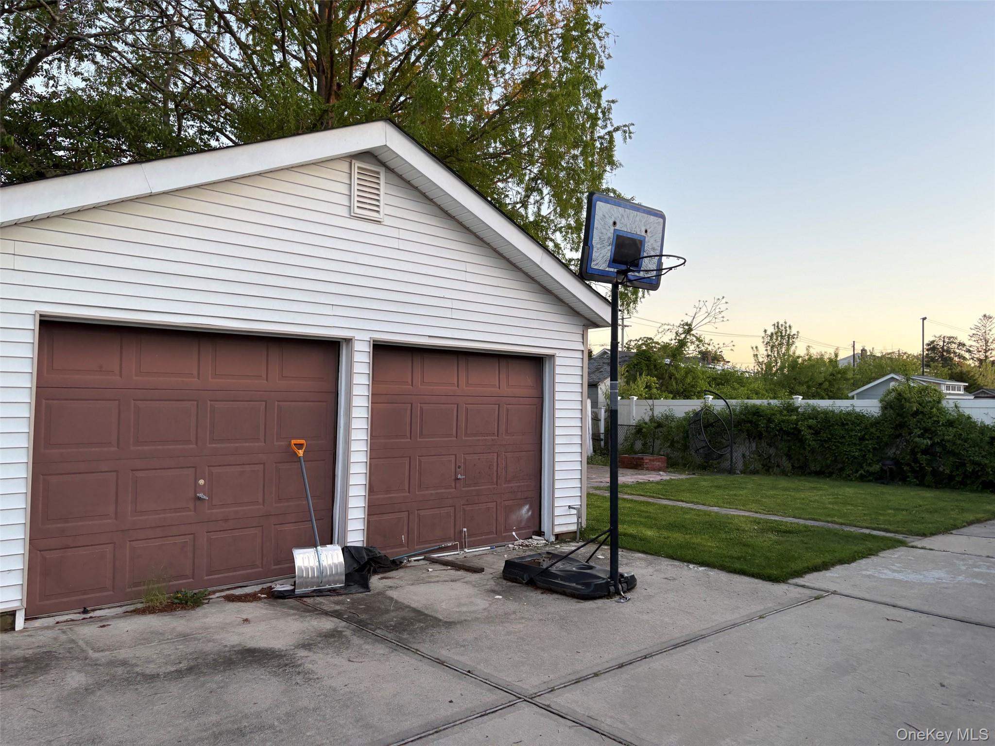 811 9th Street – For Sale photo 13