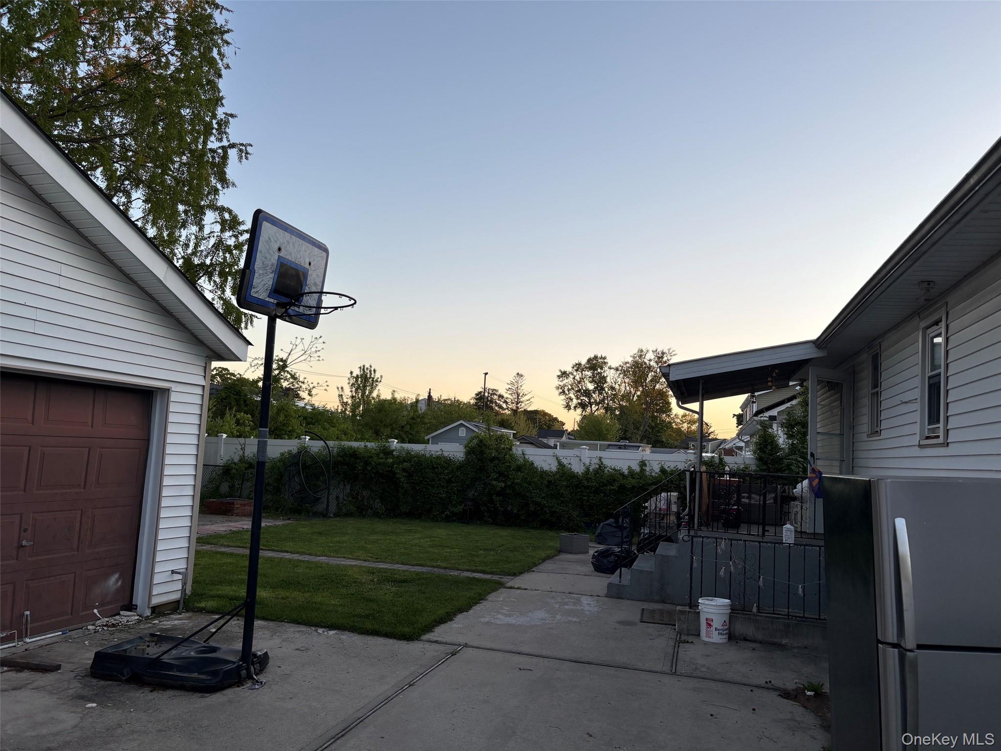 811 9th Street – For Sale photo 15