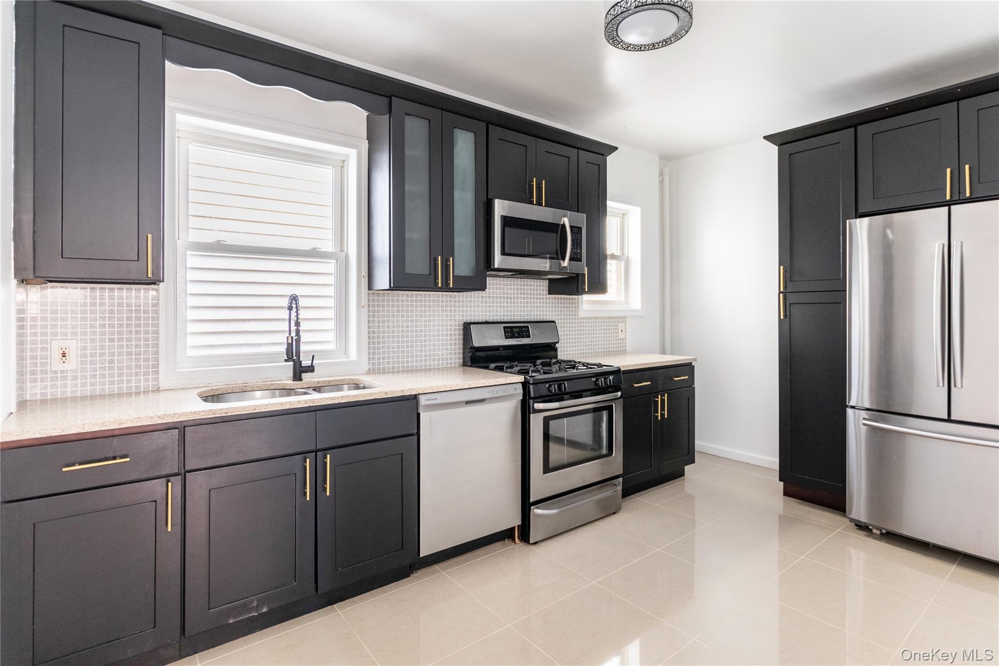 52 Adrian Avenue, Unit 2