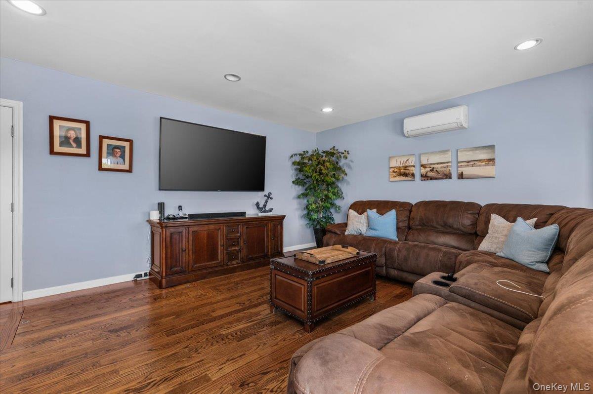2968 Islip Court – For Sale photo 18