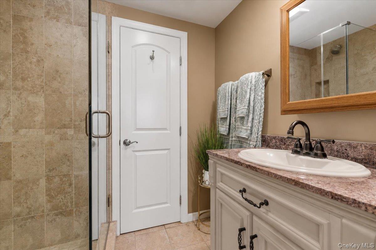 2968 Islip Court – For Sale photo 3