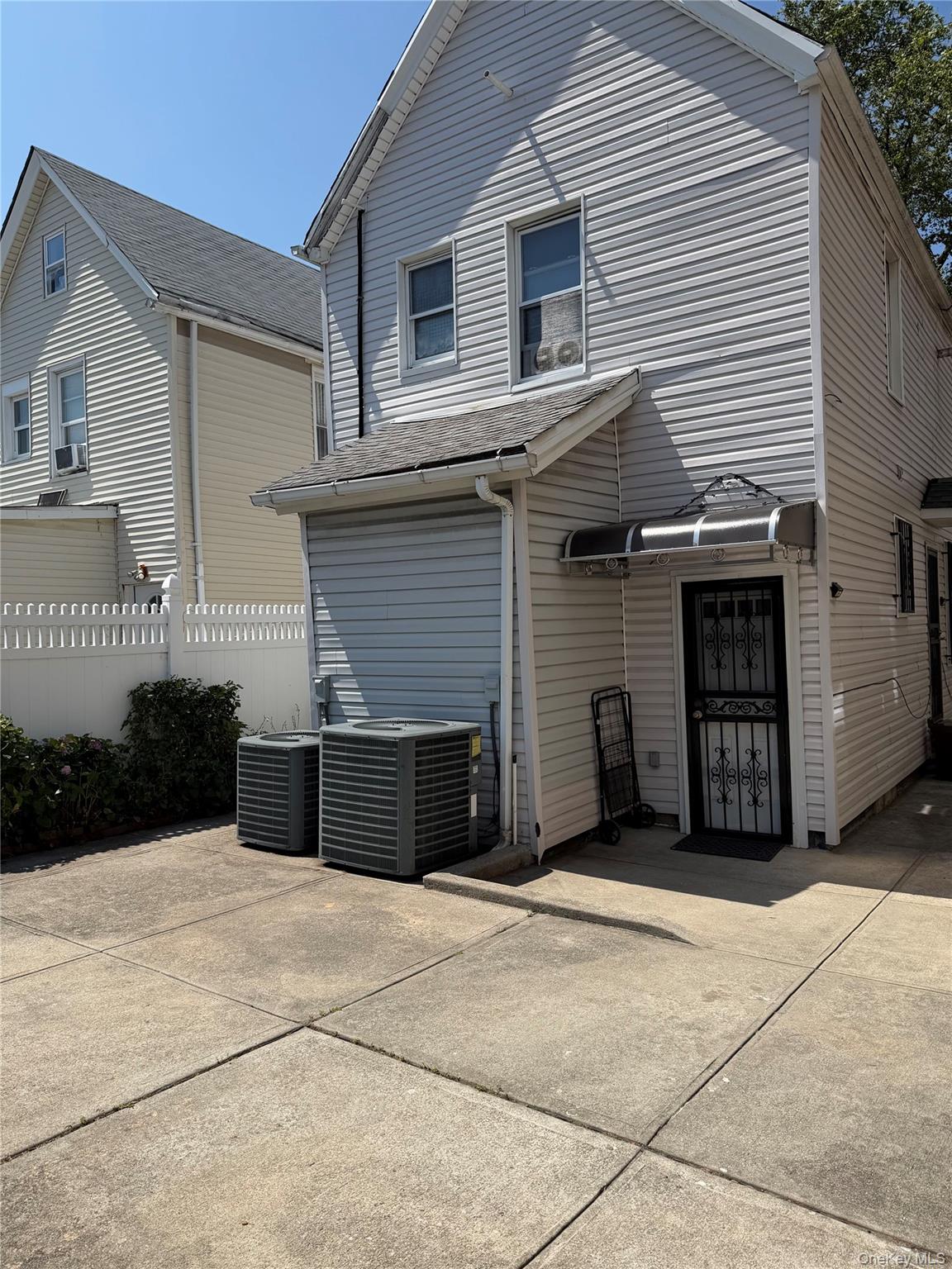 12012 115TH Avenue – For Sale photo 5