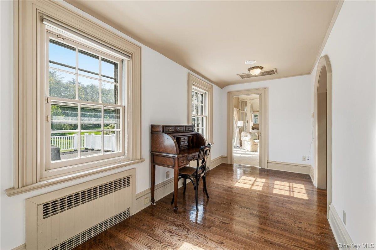 4 Roads End – For Sale photo 42