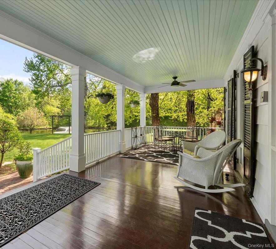 4 Roads End – For Sale photo 9