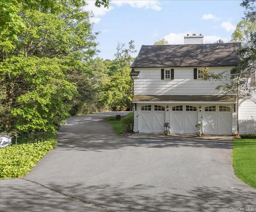 4 Roads End – For Sale photo 20