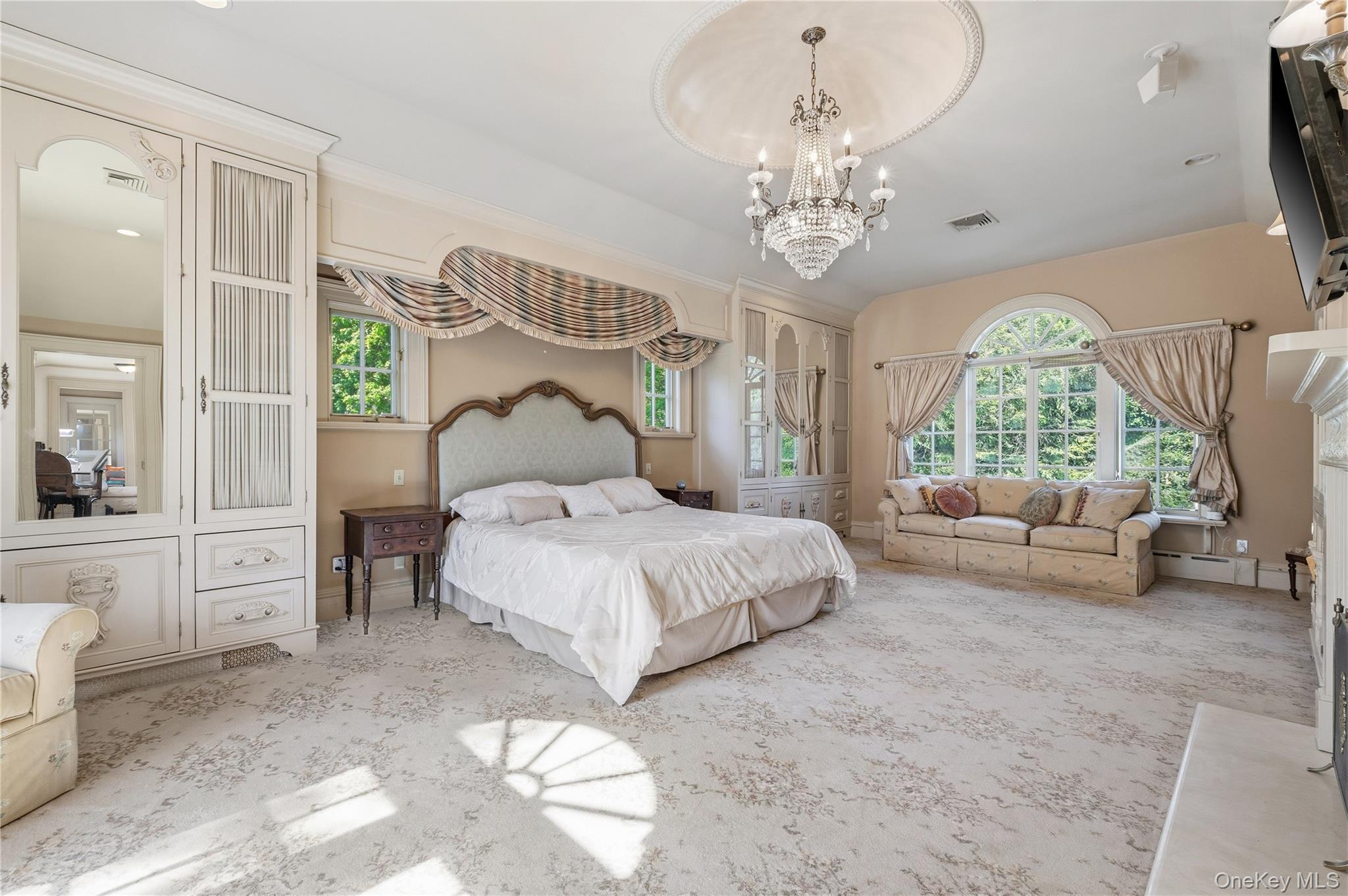 4 Roads End – For Sale photo 8