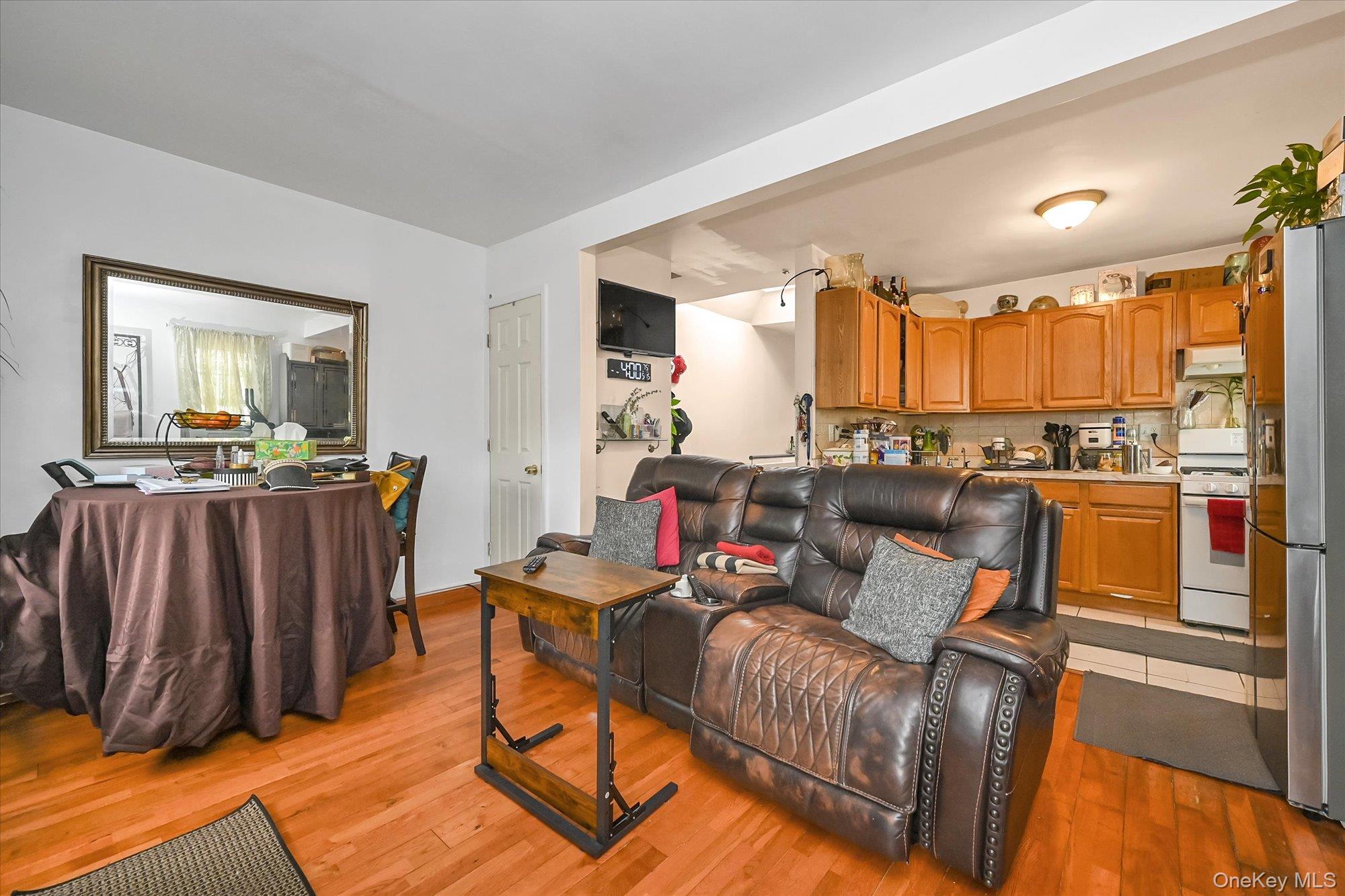 6033 80th Avenue – For Sale photo 4