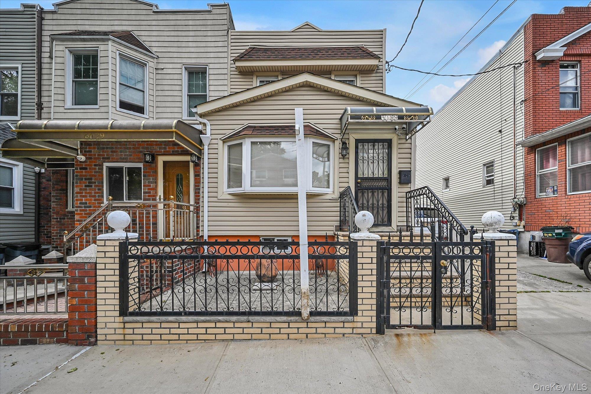6033 80th Avenue – For Sale