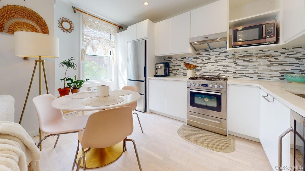68-15 Selfridge Street, Unit 3D photo 15