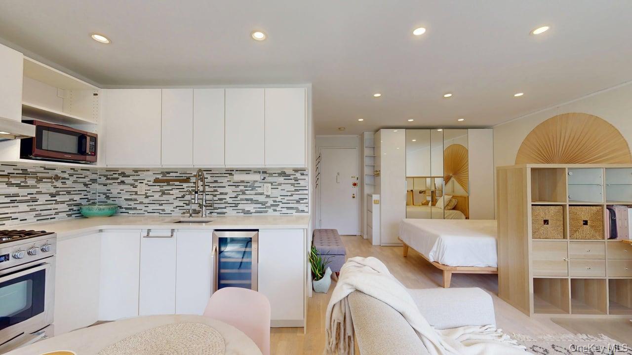 68-15 Selfridge Street, Unit 3D photo 13