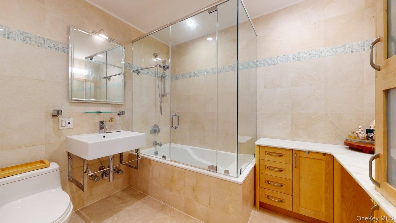68-15 Selfridge Street, Unit 3D photo 24