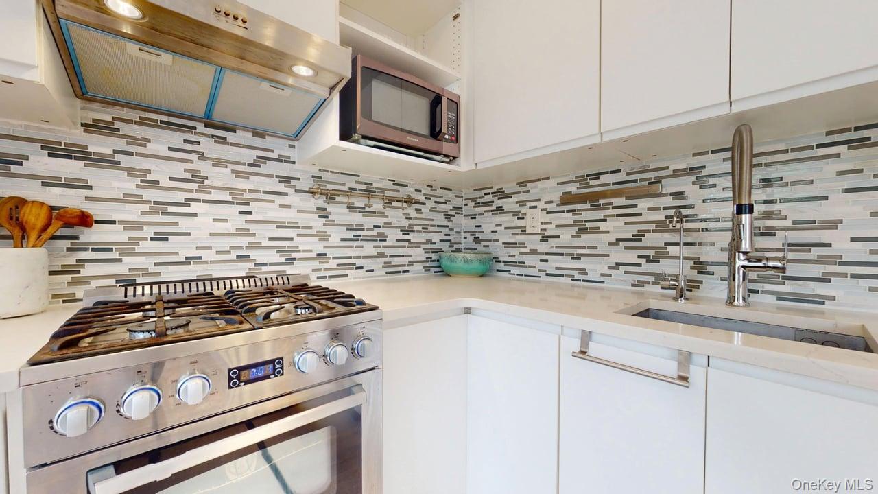 68-15 Selfridge Street, Unit 3D photo 12
