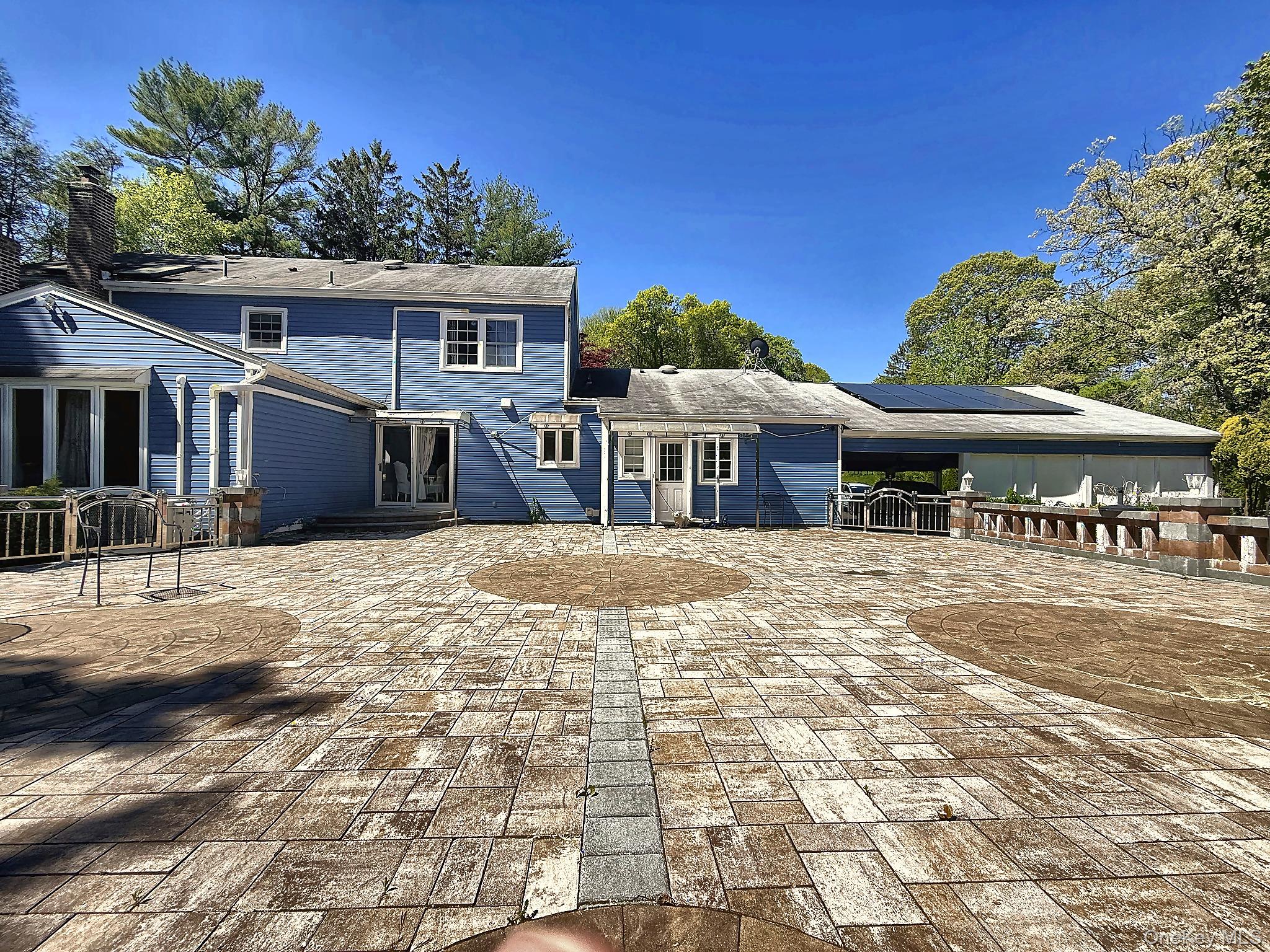 25 Lisa Drive – For Sale photo 5