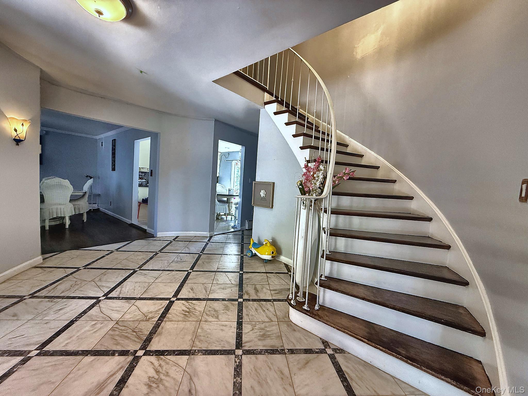 25 Lisa Drive – For Sale photo 7