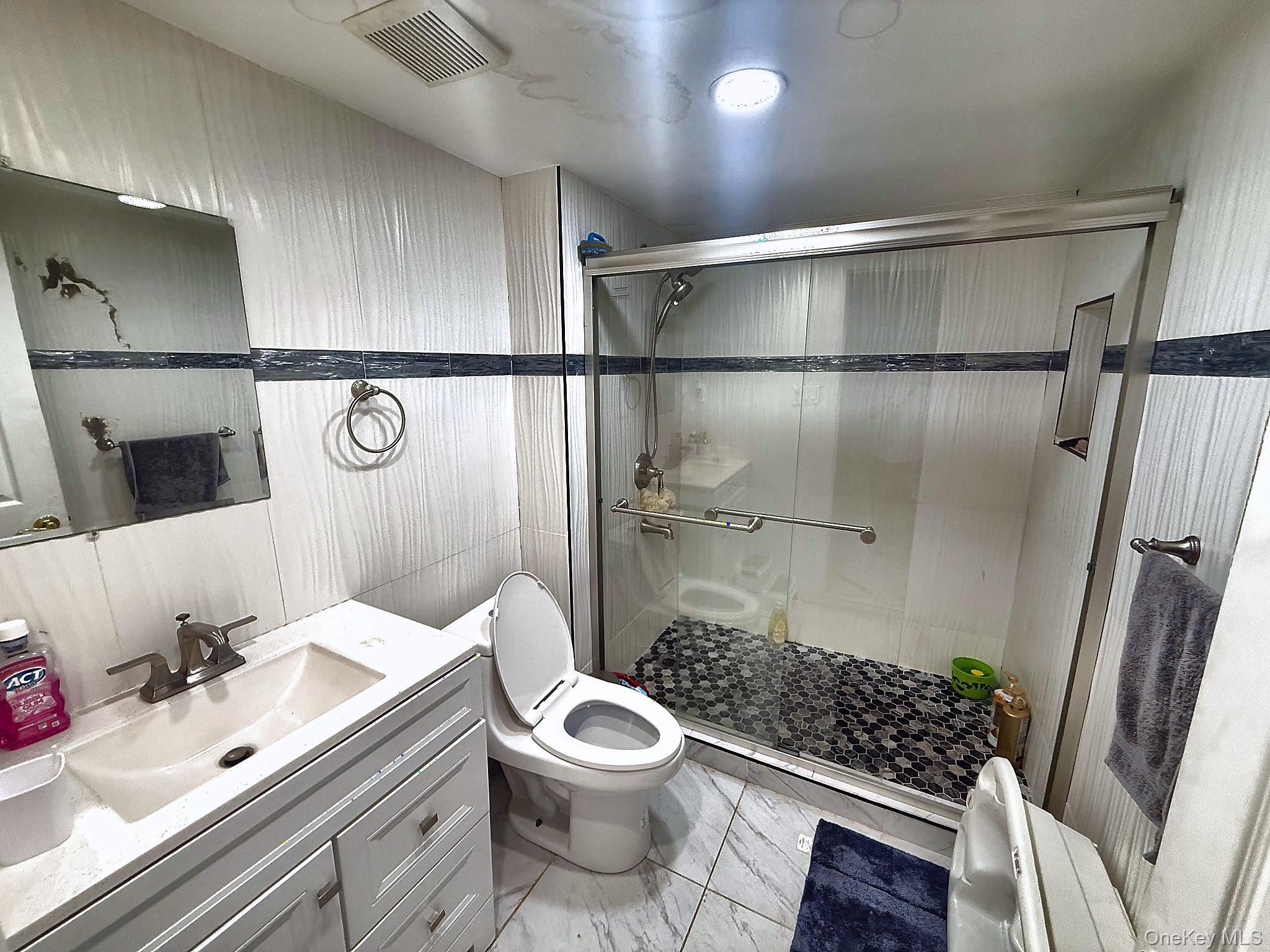 25 Lisa Drive – For Sale photo 11