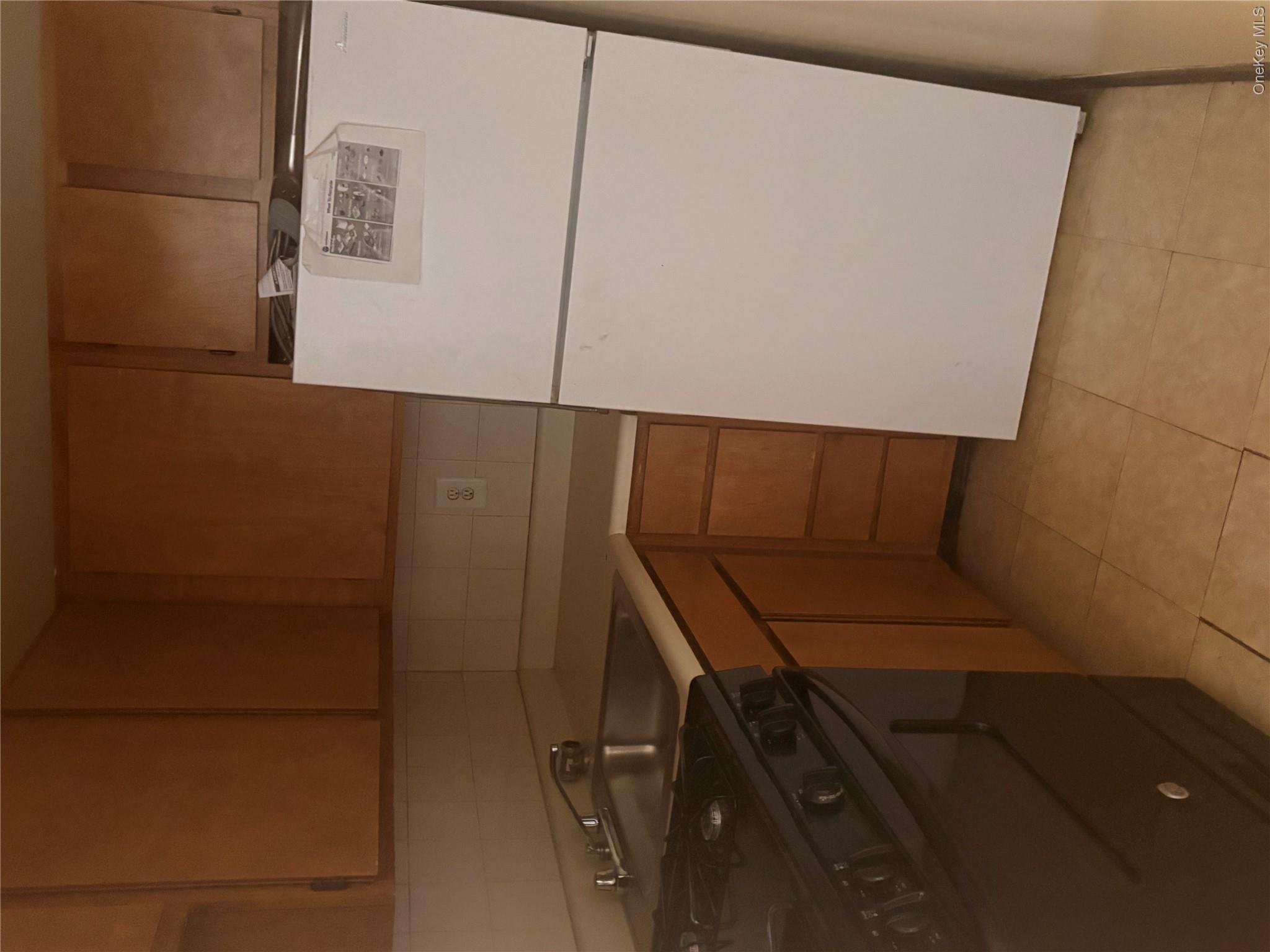 723 Macdonough Street, Unit A4 photo 9