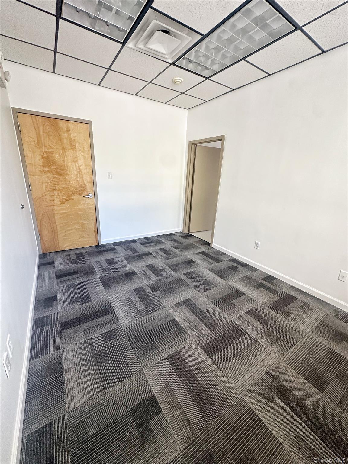 531 Central Park Avenue, Unit 303 photo 2