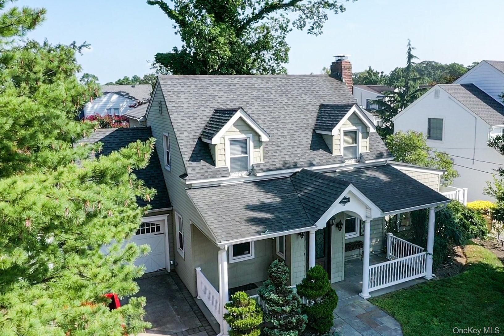 11 E Webster Street – For Sale