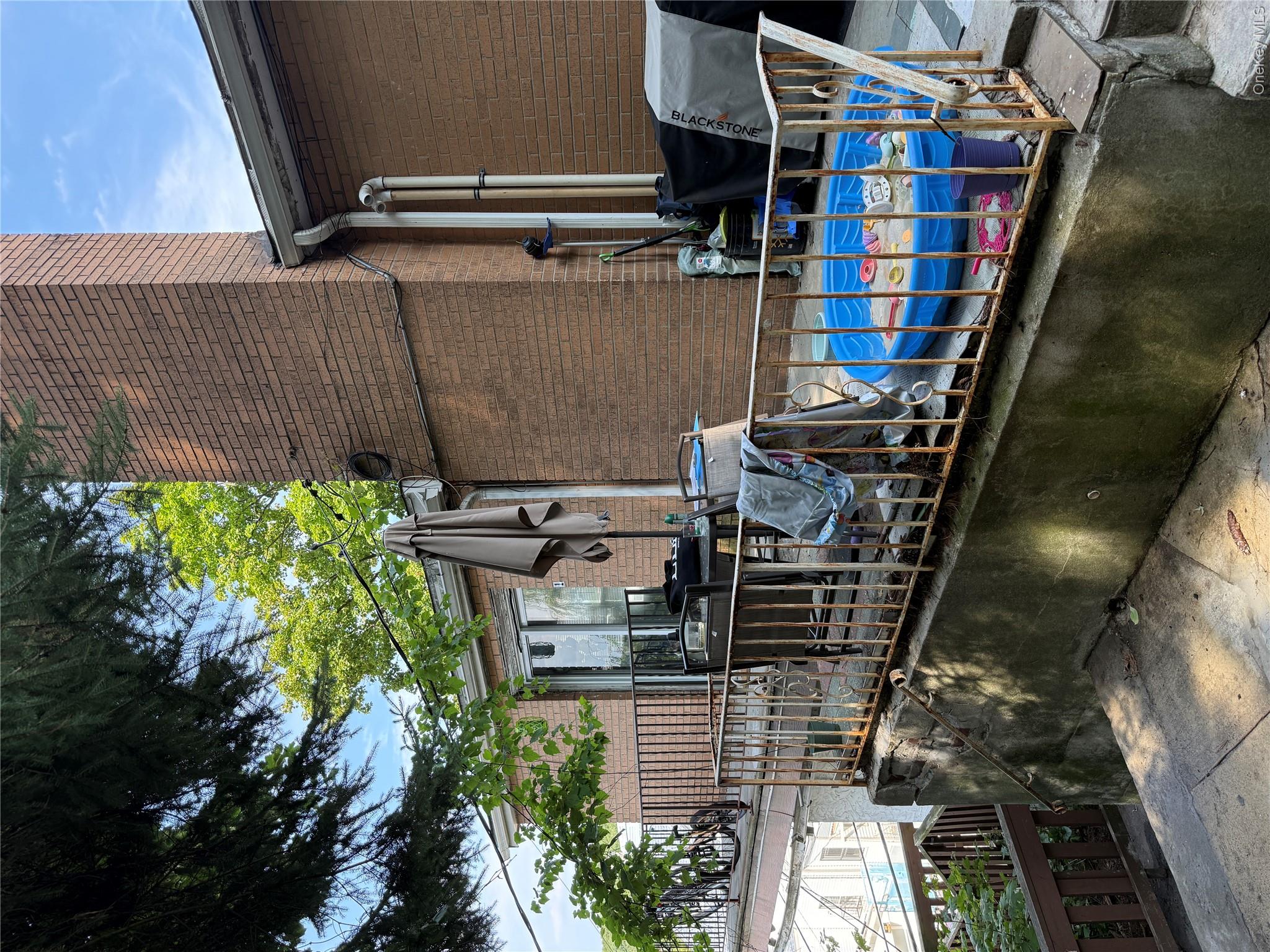 94 William Street – For Sale photo 3