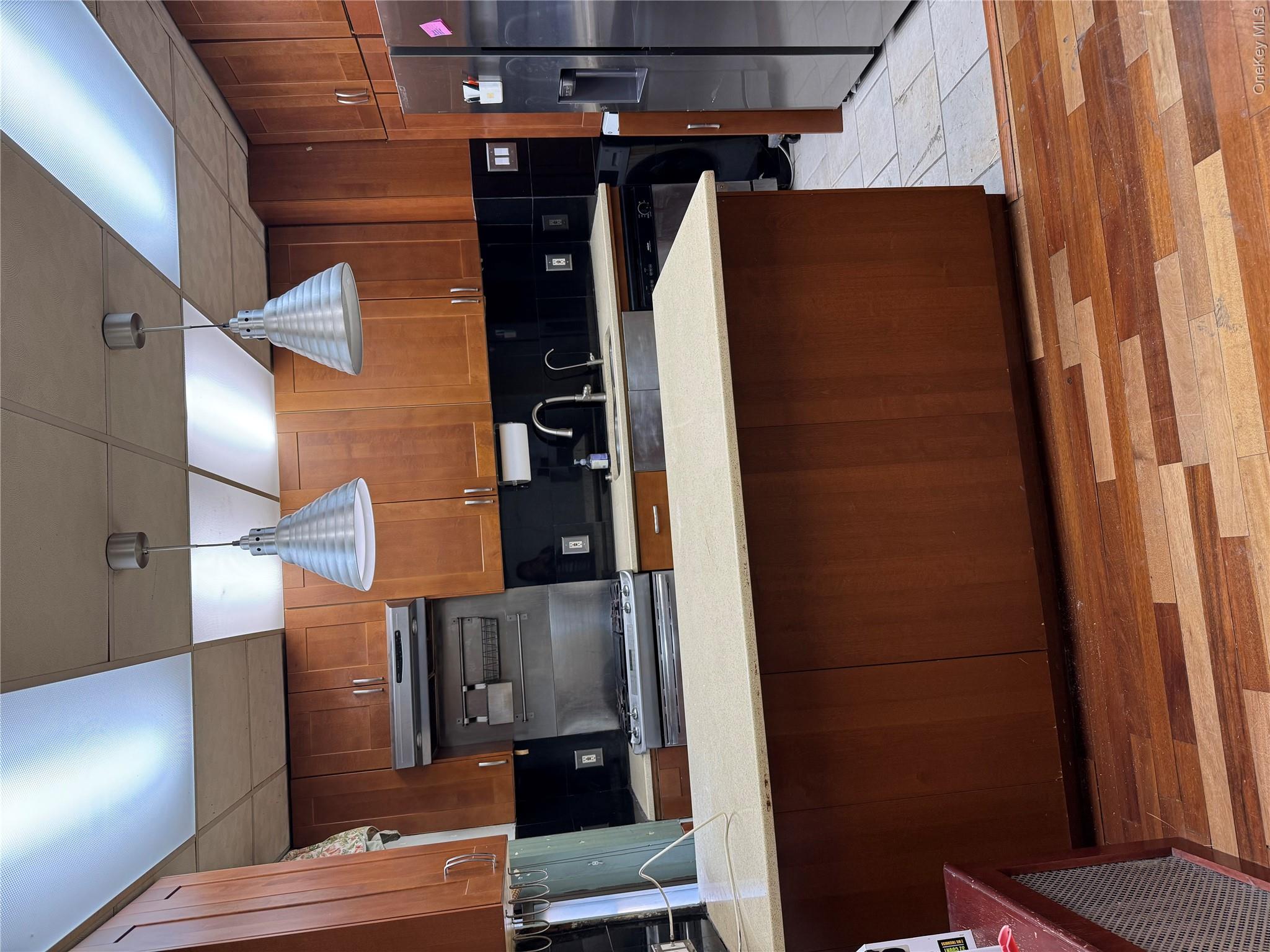 2922 Barnes Avenue, Unit 5F