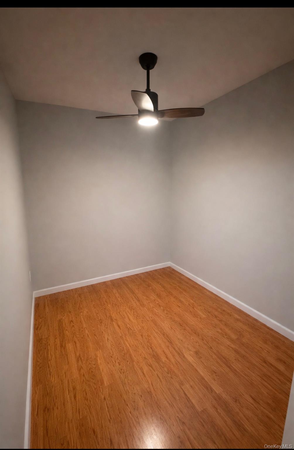4295 Webster Avenue, Unit 4A photo 5
