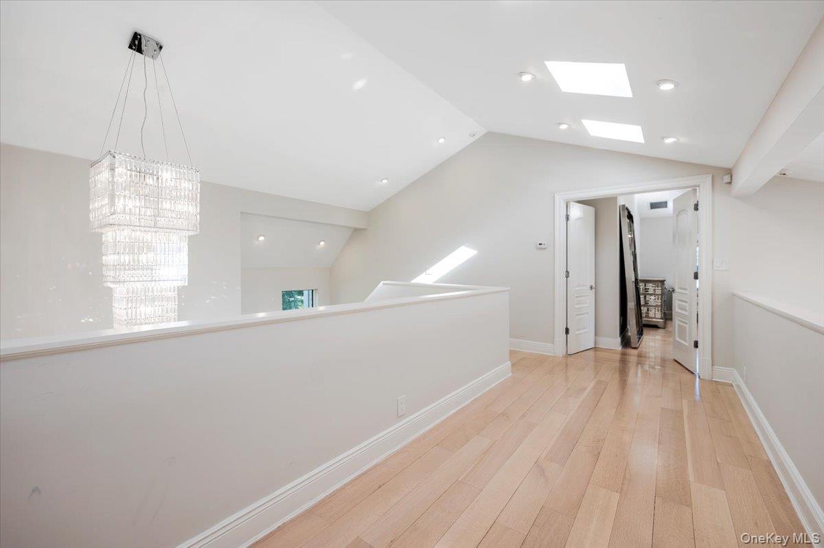 5 Twin Ponds Street – For Sale photo 34