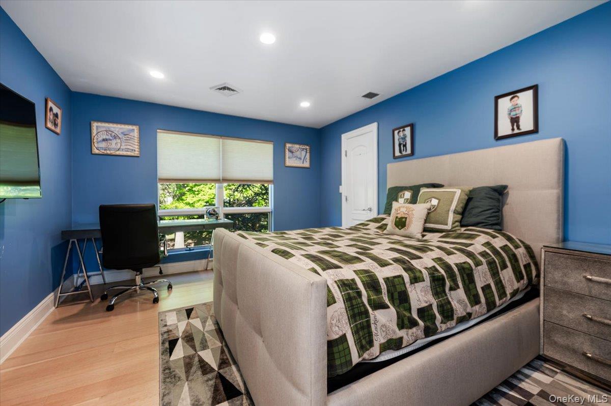 5 Twin Ponds Street – For Sale photo 28