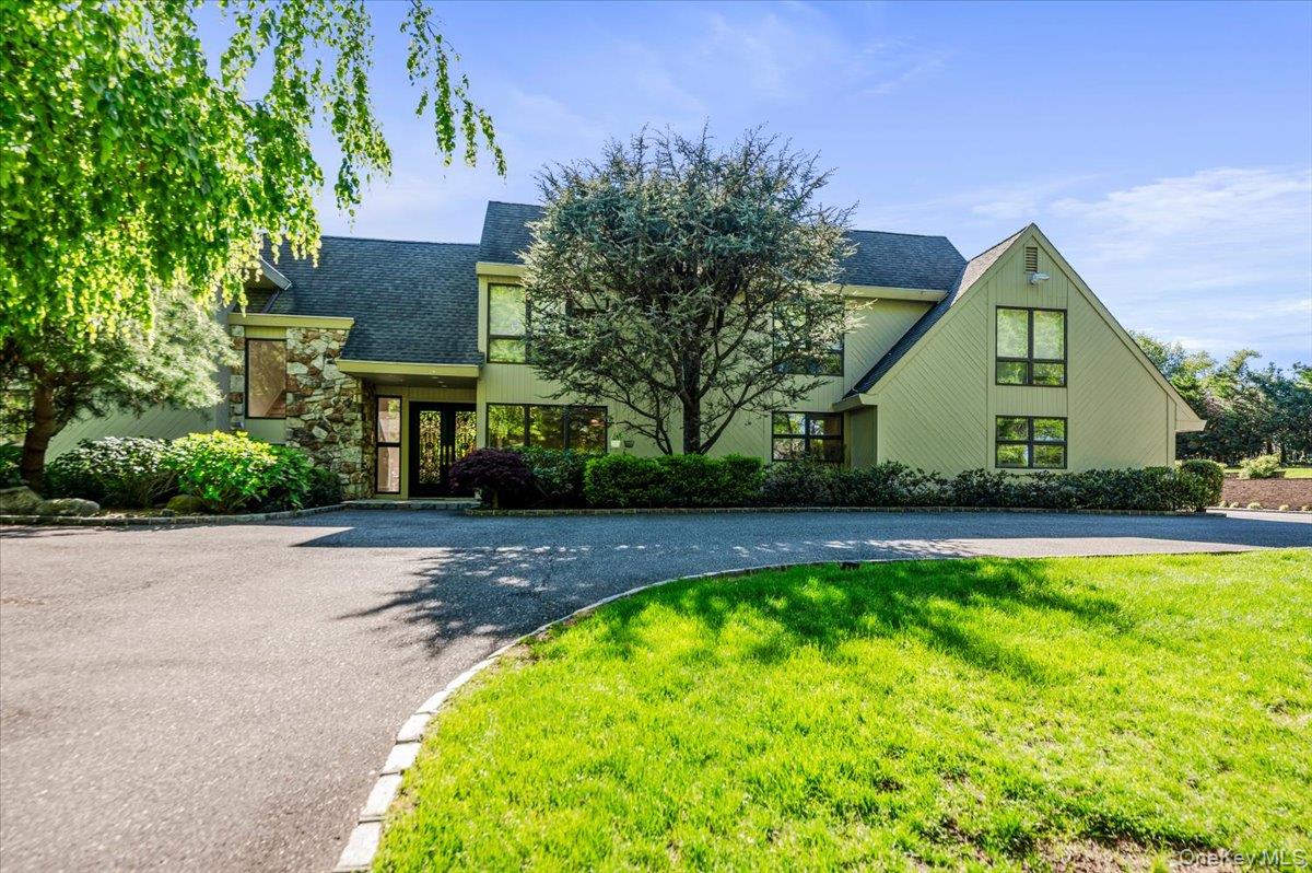 5 Twin Ponds Street – For Sale